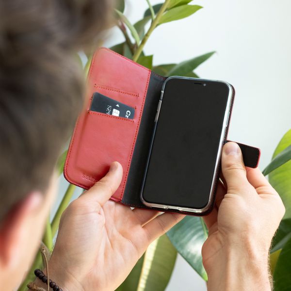 Genuine Leather Booklet iPhone SE / 5 / 5s - Red