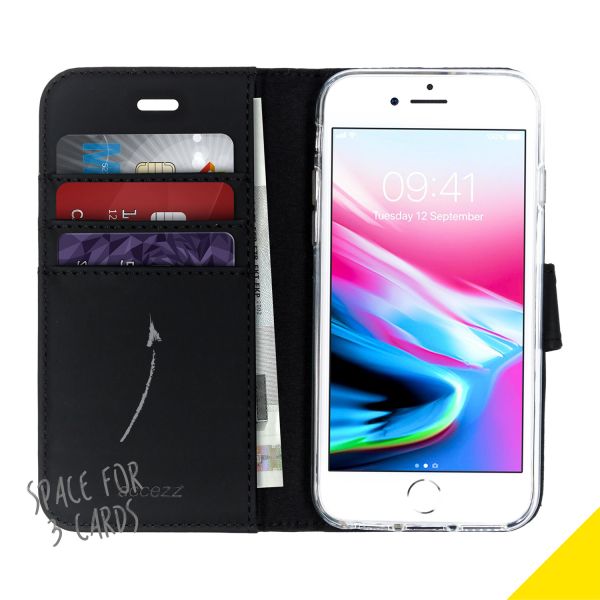 Wallet Softcase Bookcase iPhone SE (2020) / 8 / 7 / 6(s) - Black