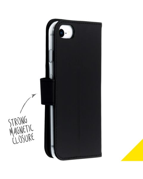 Wallet Softcase Bookcase iPhone SE (2020) / 8 / 7 / 6(s) - Black