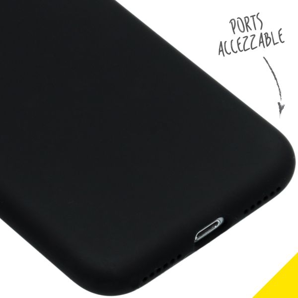 Liquid Silicone Backcover iPhone SE (2020) / 8 / 7 - Black