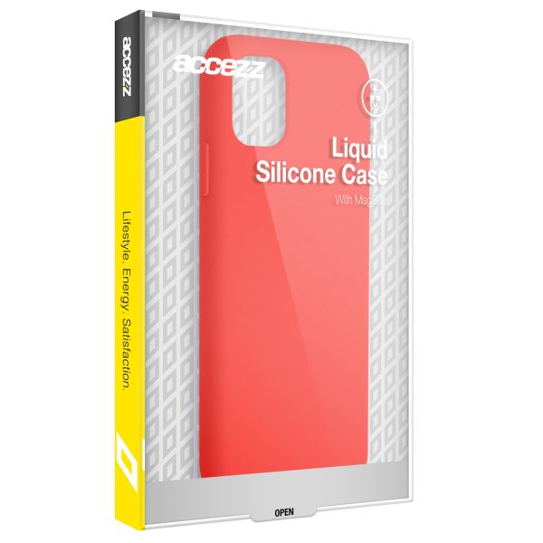 Accezz Liquid Silicone Backcover met MagSafe iPhone 14 Pro Max - Rood / Rot / Red