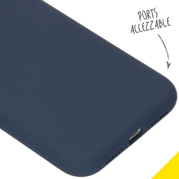Accezz Liquid Silicone Backcover iPhone 11 - Blauw / Blau / Blue