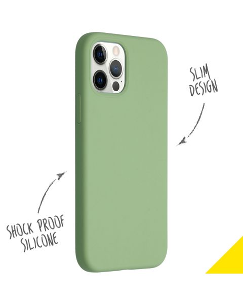 Accezz Liquid Silicone Backcover iPhone 12 (Pro) - Groen / Grün  / Green